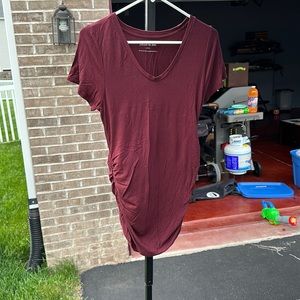 A pea in the pod maternity t-shirt burgundy